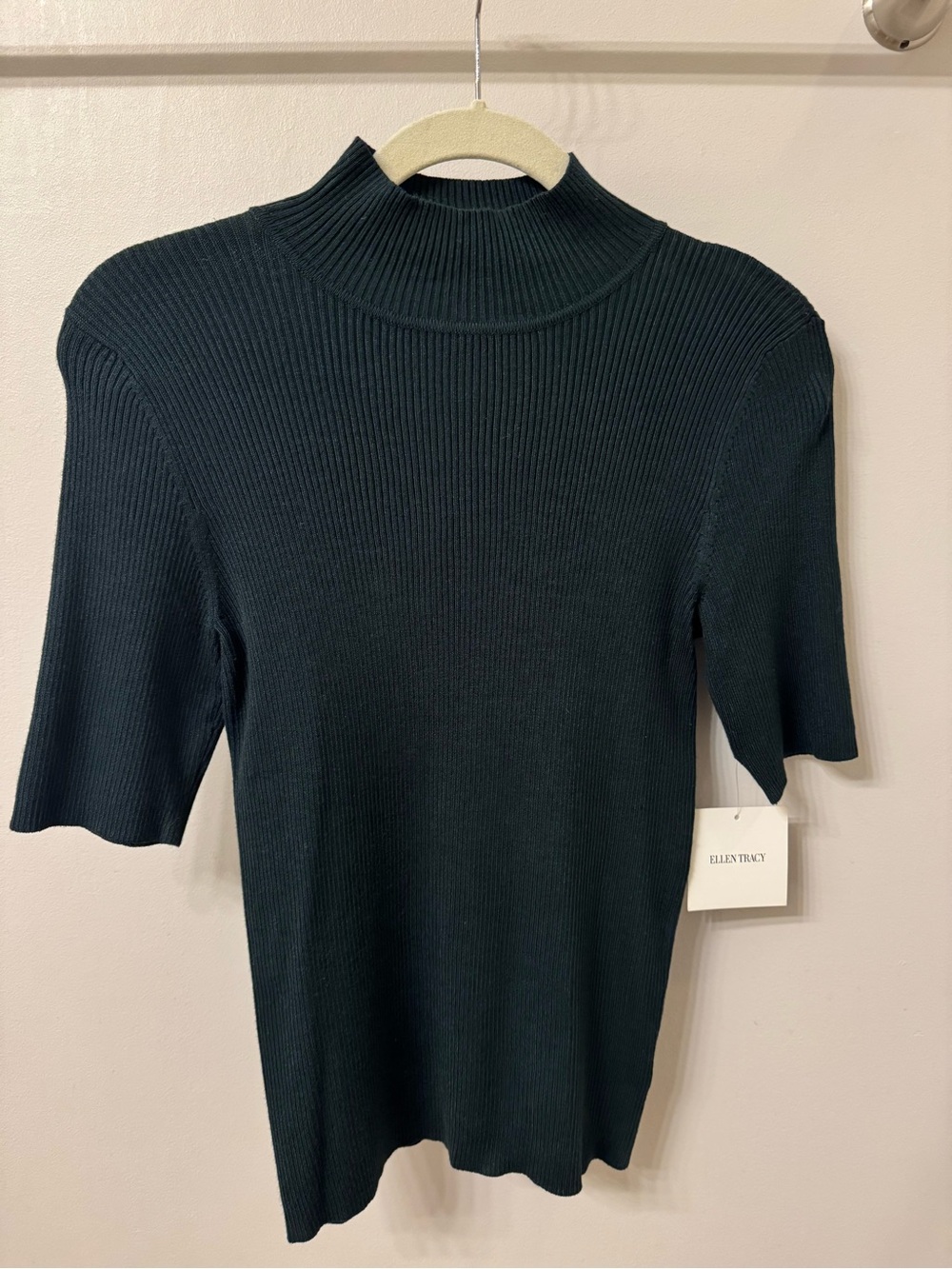 Ellen Tracy Dark Green Ribbed Mockneck Short Sleeve Top